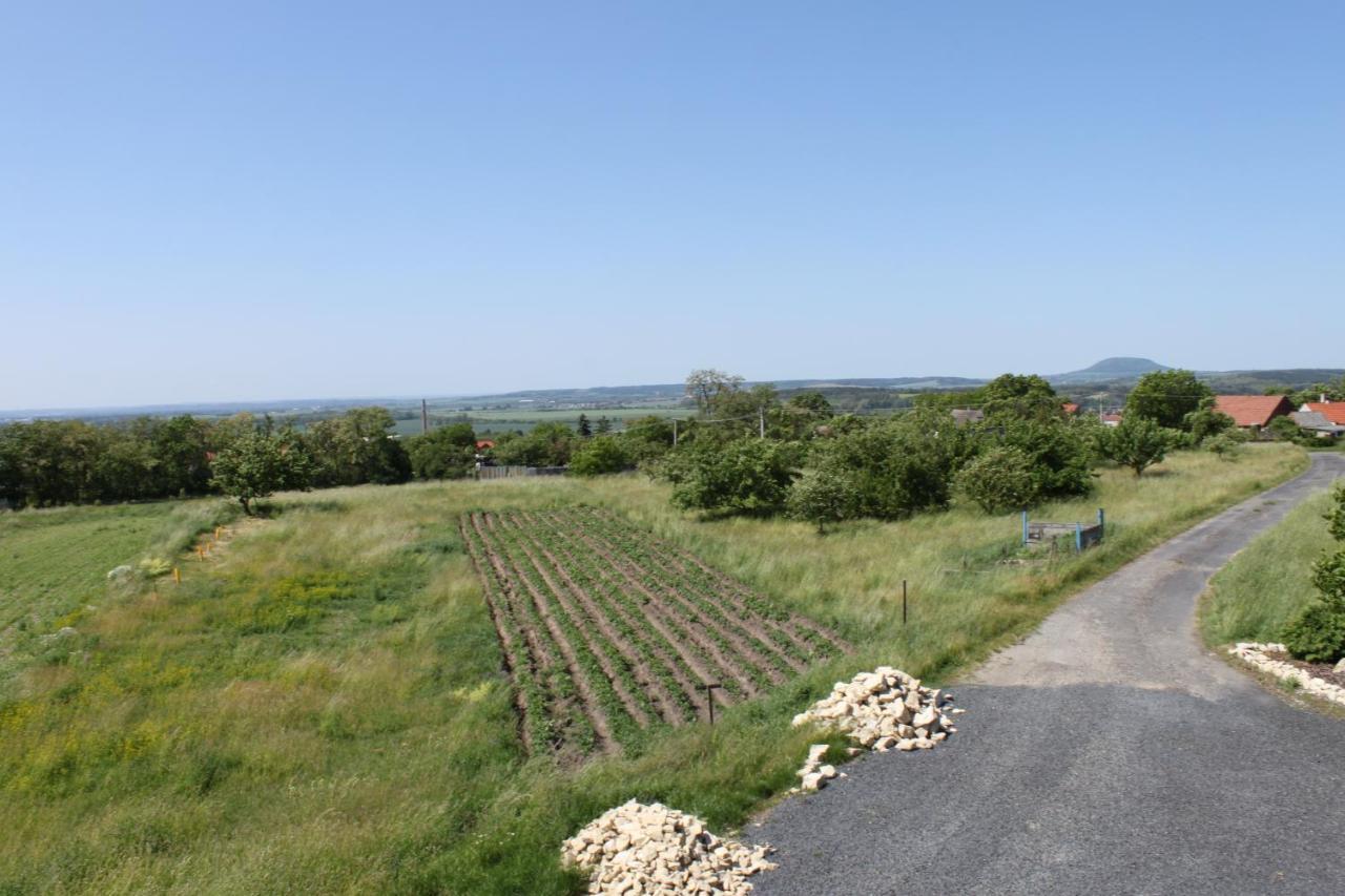 Vehlovice Apartments Mělník Zewnętrze zdjęcie