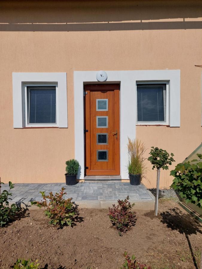 Vehlovice Apartments Mělník Zewnętrze zdjęcie